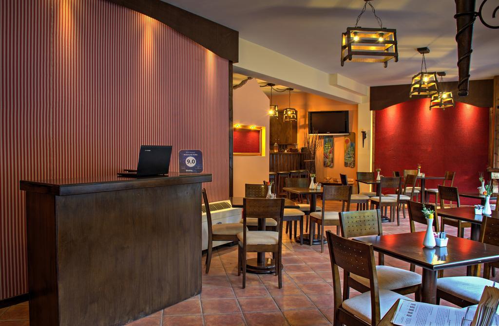 Xenonas Sta Tzakia Hotel Karpenísion Екстериор снимка
