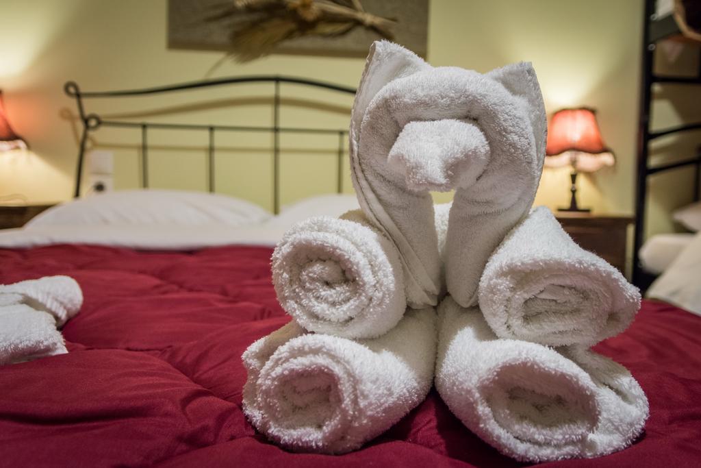 Xenonas Sta Tzakia Hotel Karpenísion Екстериор снимка